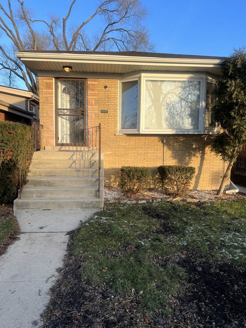 9241 Emerald Avenue - Photo 1