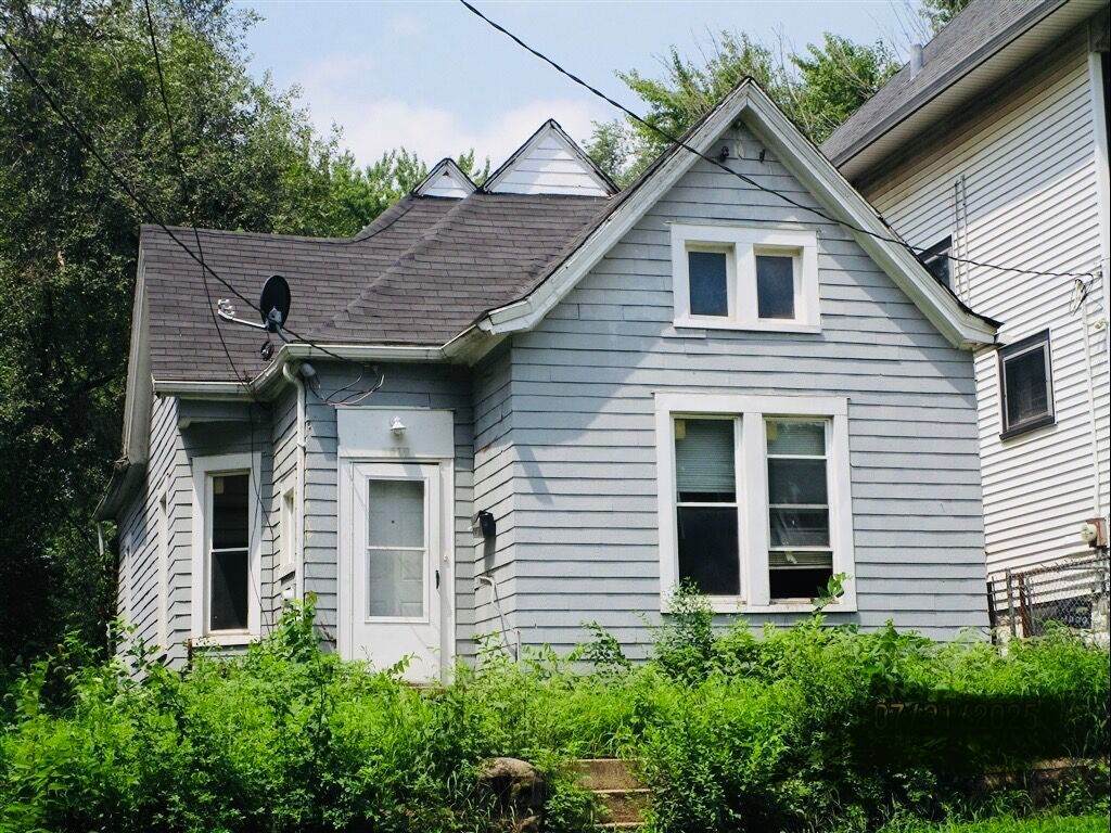 1619 Faraday Avenue - Photo 1