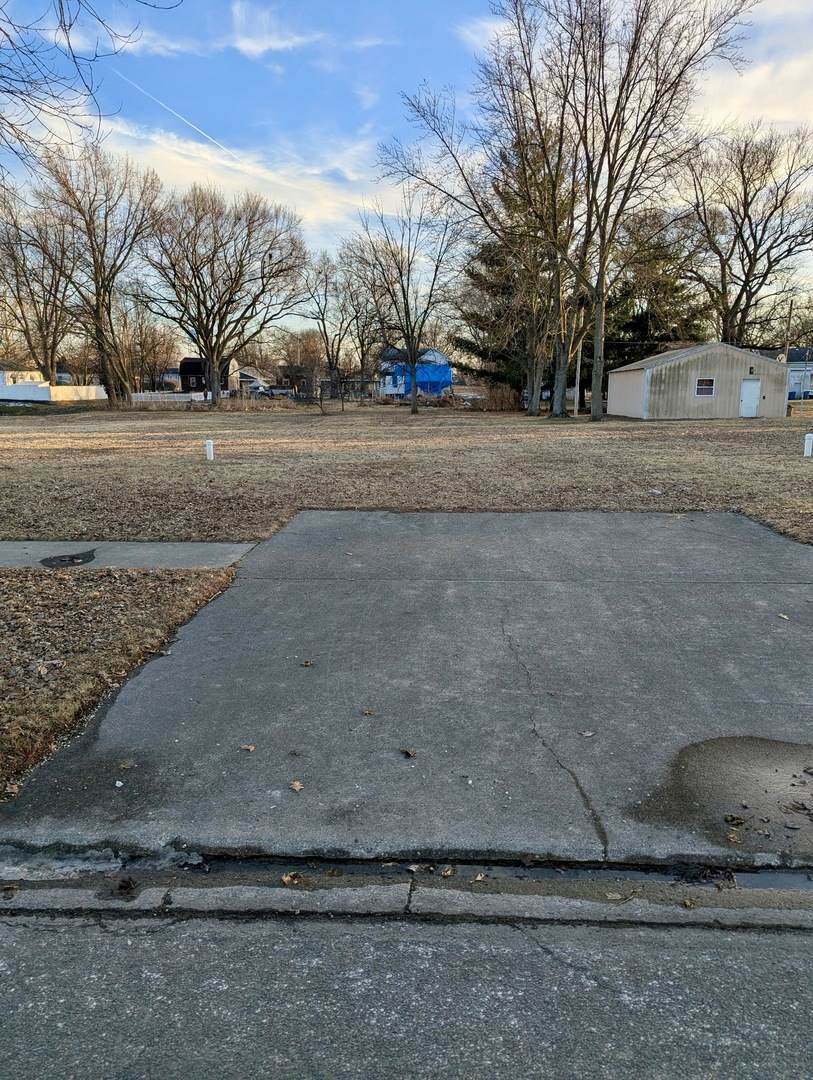 109 Sheridan Street - Photo 1