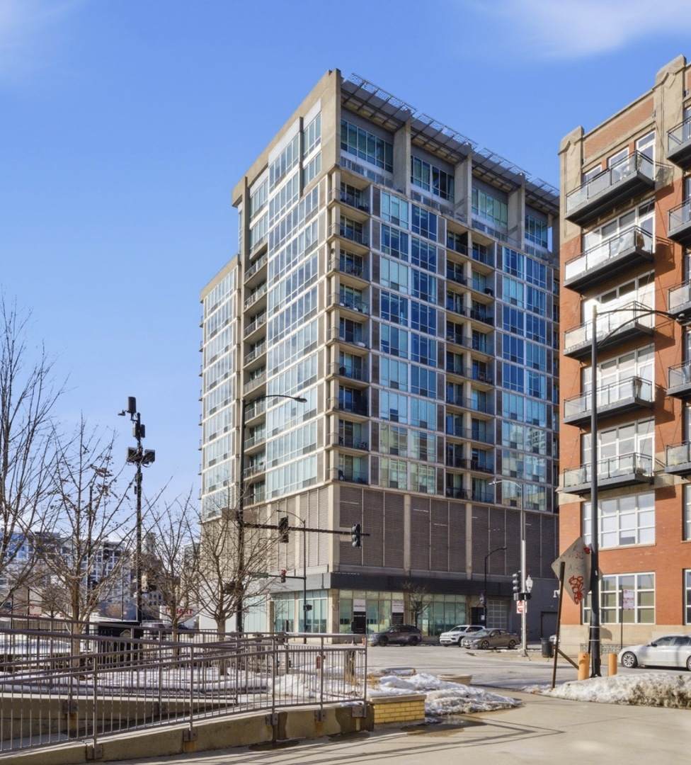 700 Van Buren Street - Photo 1