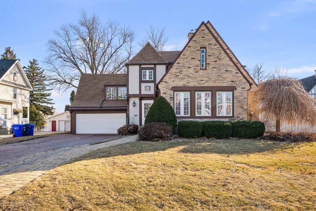 215 Prospect Street - Photo 1