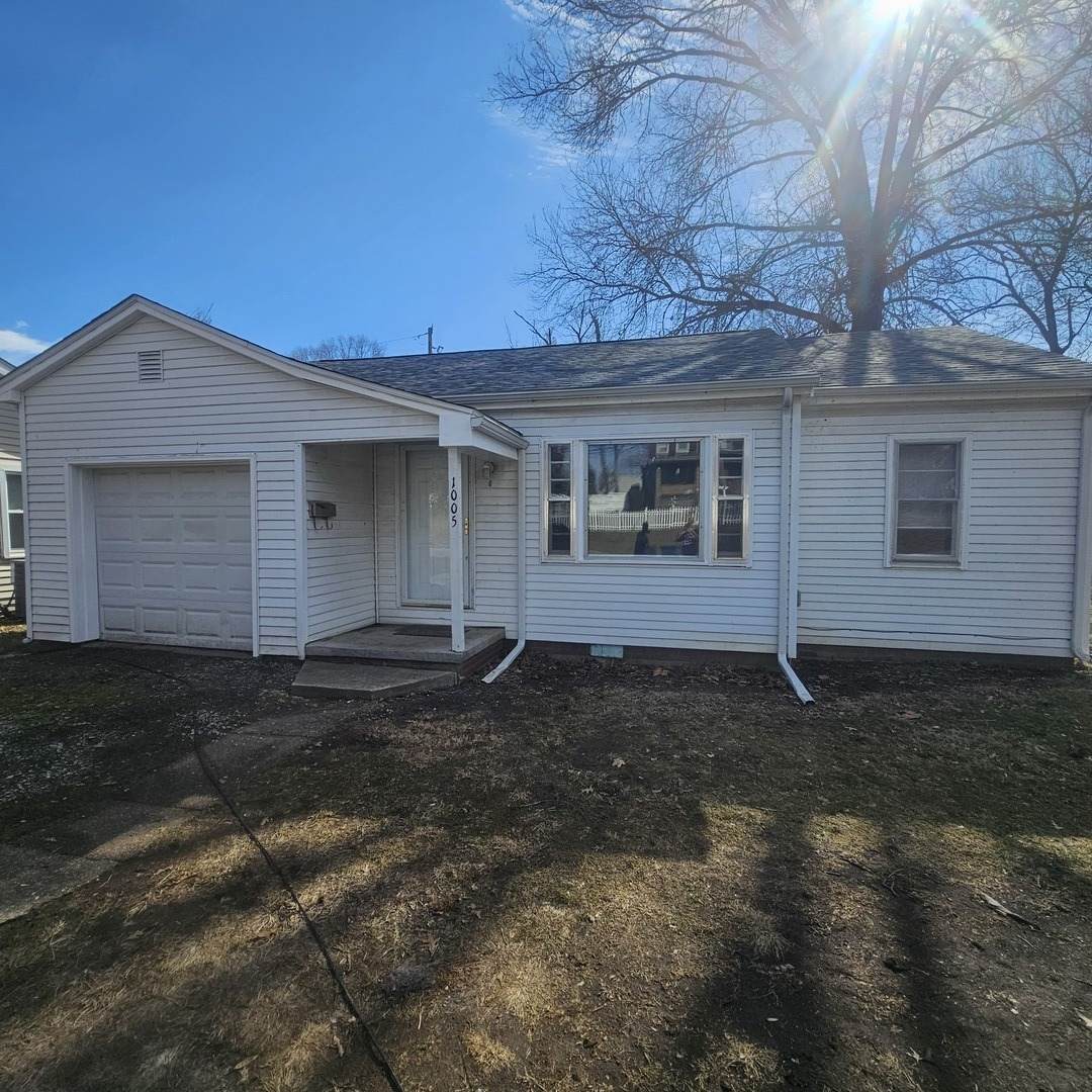 1005 Pace Avenue - Photo 1