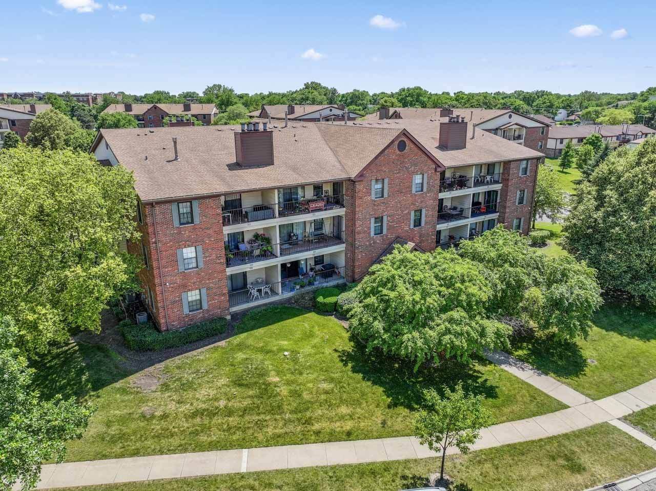 671 Hapsfield Lane - Photo 1