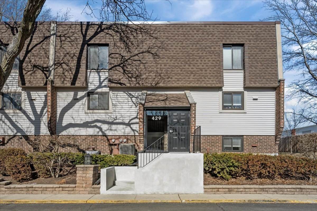 429 Elm Street - Photo 1