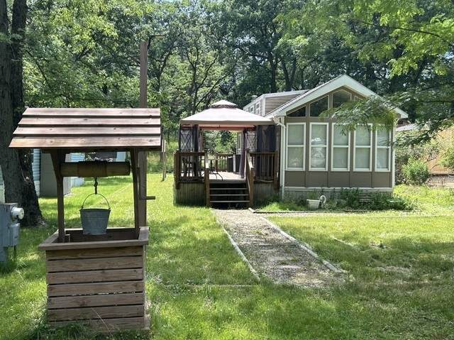2-16 Woodhaven Lakes - Photo 1