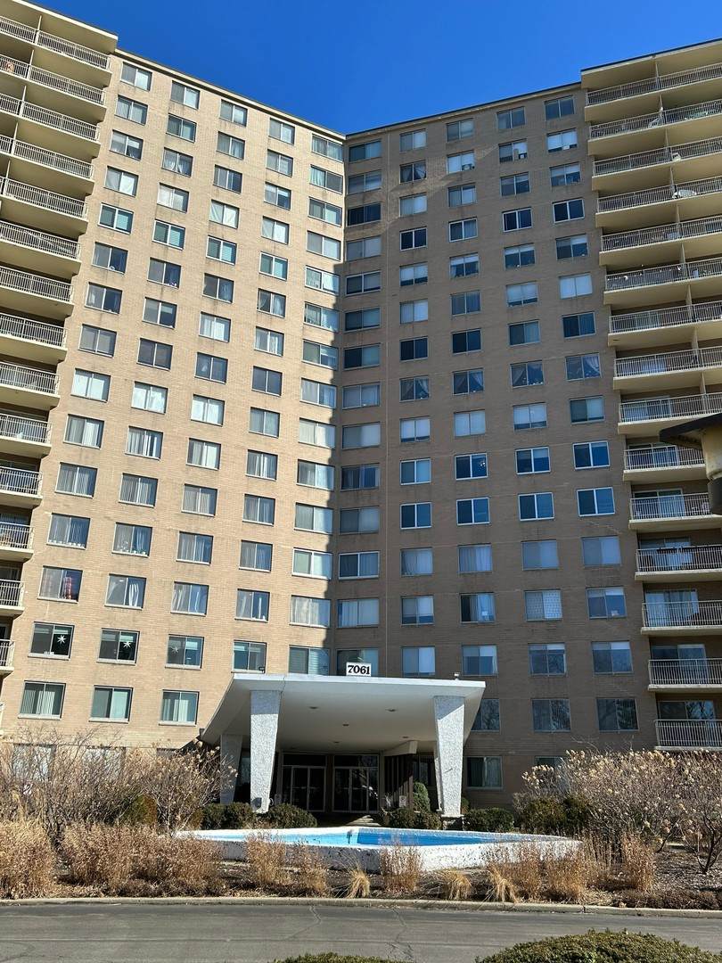 7061 Kedzie Avenue - Photo 1