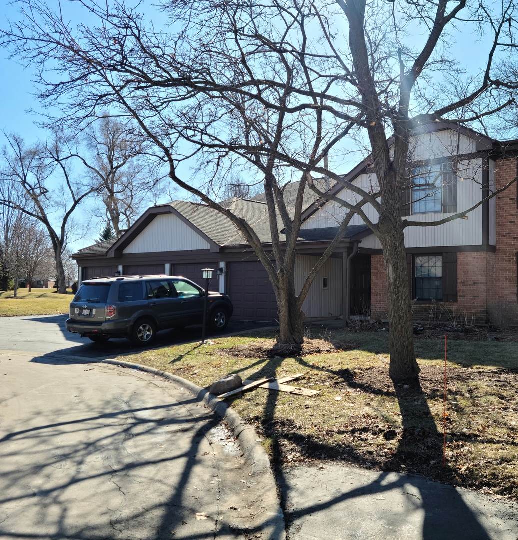 274 Buckingham Court - Photo 1