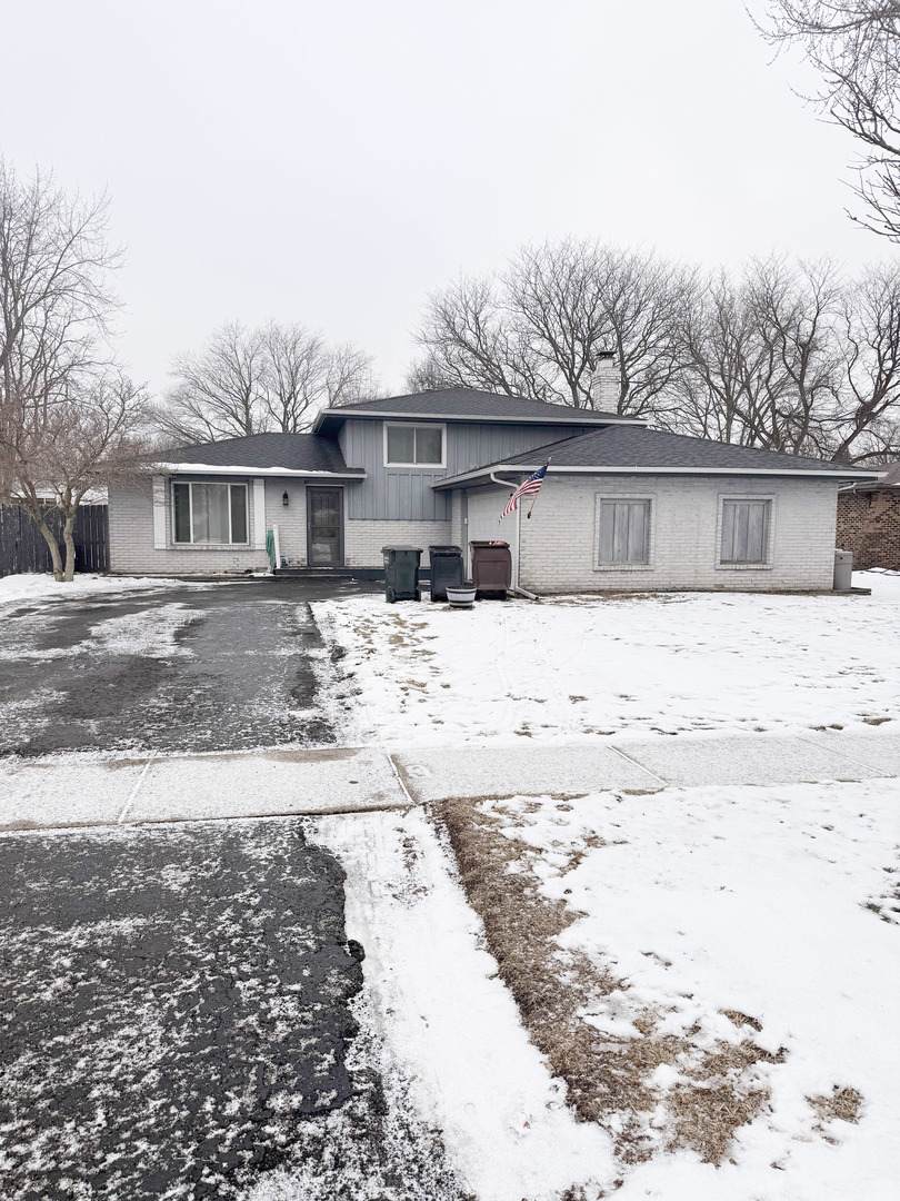 452 Manor Drive - Photo 1