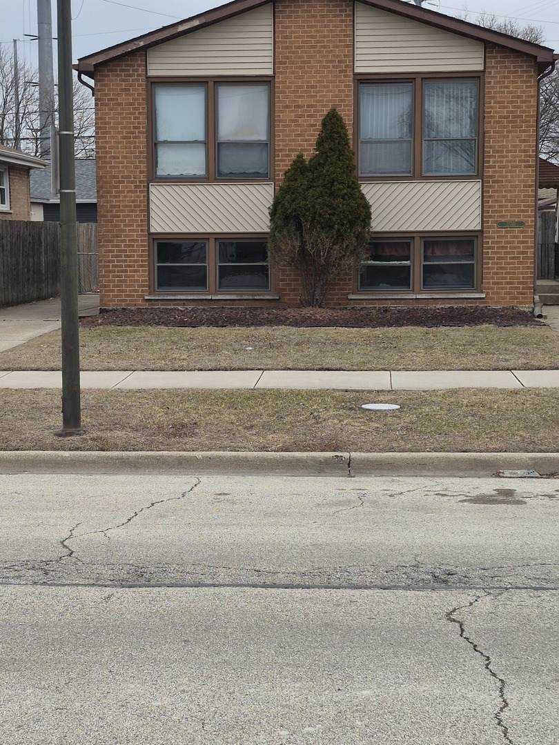 12749 Escanaba Avenue - Photo 1