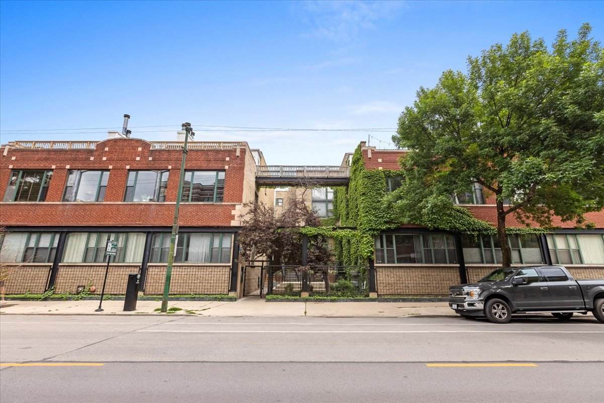 2943 Lincoln Avenue - Photo 1