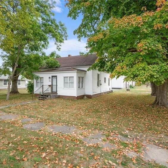 221 Ohio Street - Photo 1