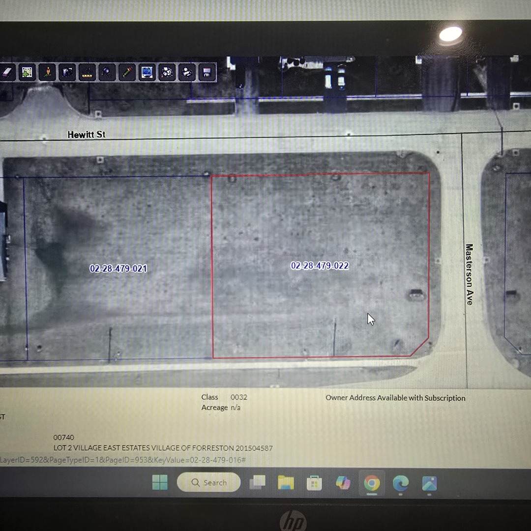 703 Hewitt Street - Photo 1