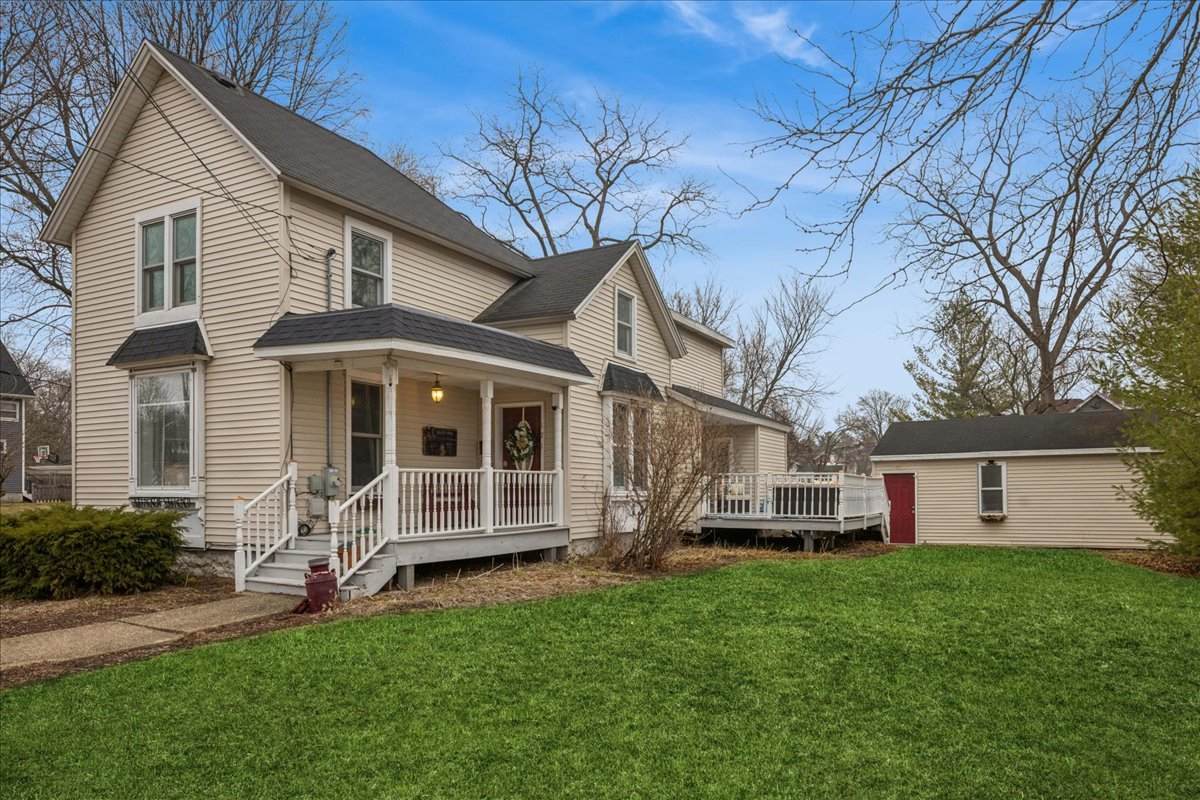 121 Walkup Avenue - Photo 1