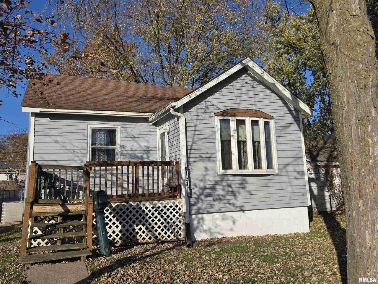 1216 9TH Avenue - Photo 1
