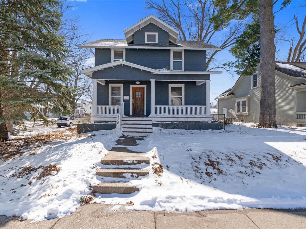 825 Central Park Avenue - Photo 1