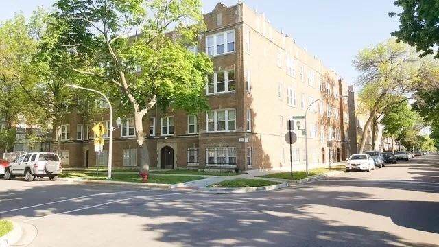 2138 Kildare Avenue - Photo 1