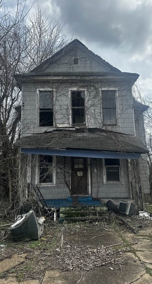 811 22nd Street - Photo 1