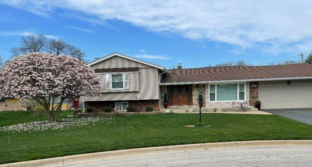 462 Mulberry Lane - Photo 1
