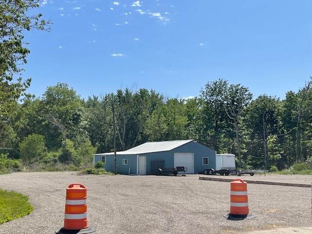 4095 Sand Ridge Road - Photo 1