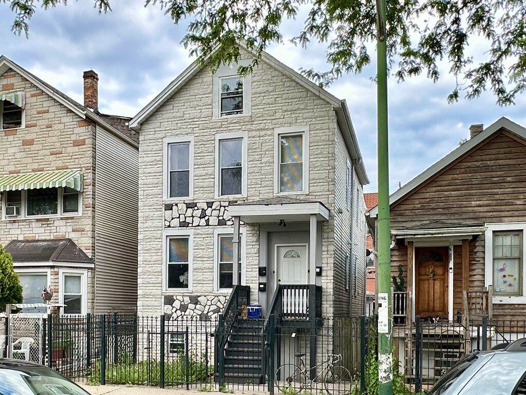 1721 Mozart Street - Photo 1