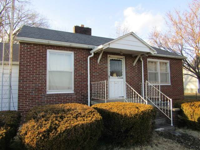 423 3rd Street - Photo 1