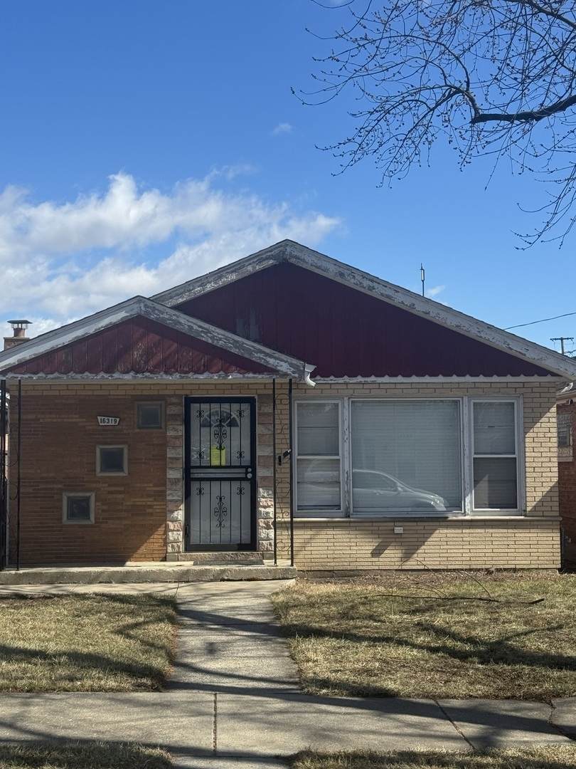 16319 Carse Avenue - Photo 1