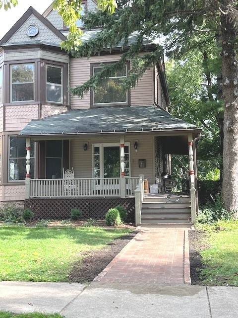 61 7th Avenue - Photo 1
