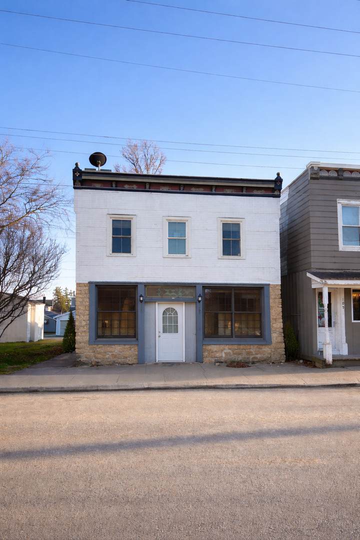 107 Baldwin Street - Photo 1