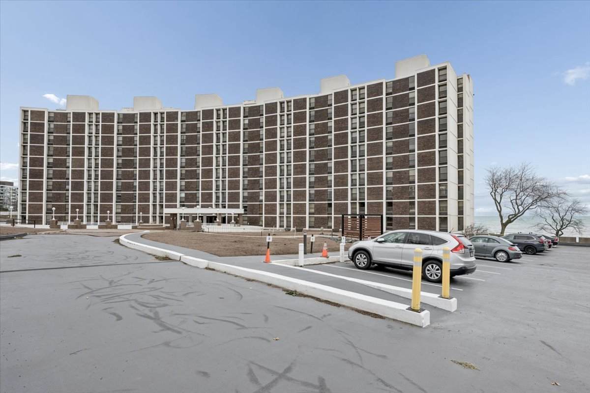 1500 Sheridan Road - Photo 1