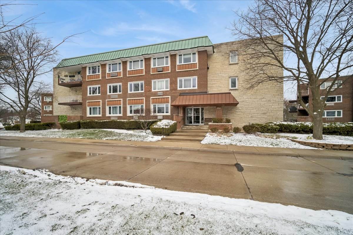 2700 Bel Aire Drive - Photo 1