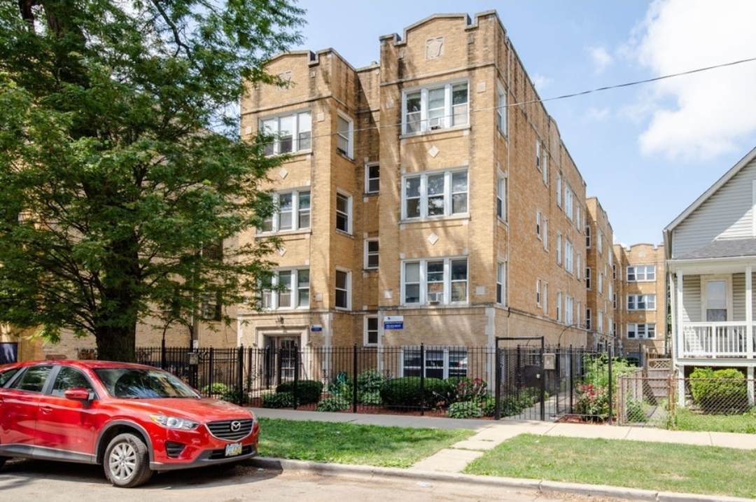 1914 Drake Avenue - Photo 1