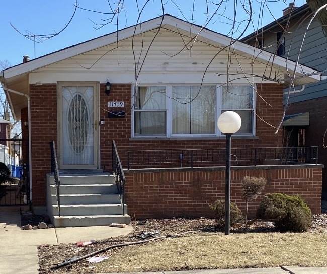 11719 Laflin Street - Photo 1