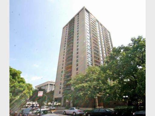 2605 Indiana Avenue - Photo 1