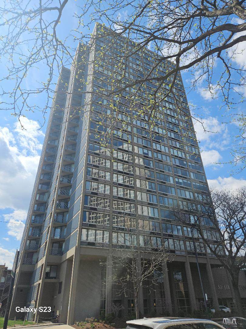 5320 Sheridan Road - Photo 1