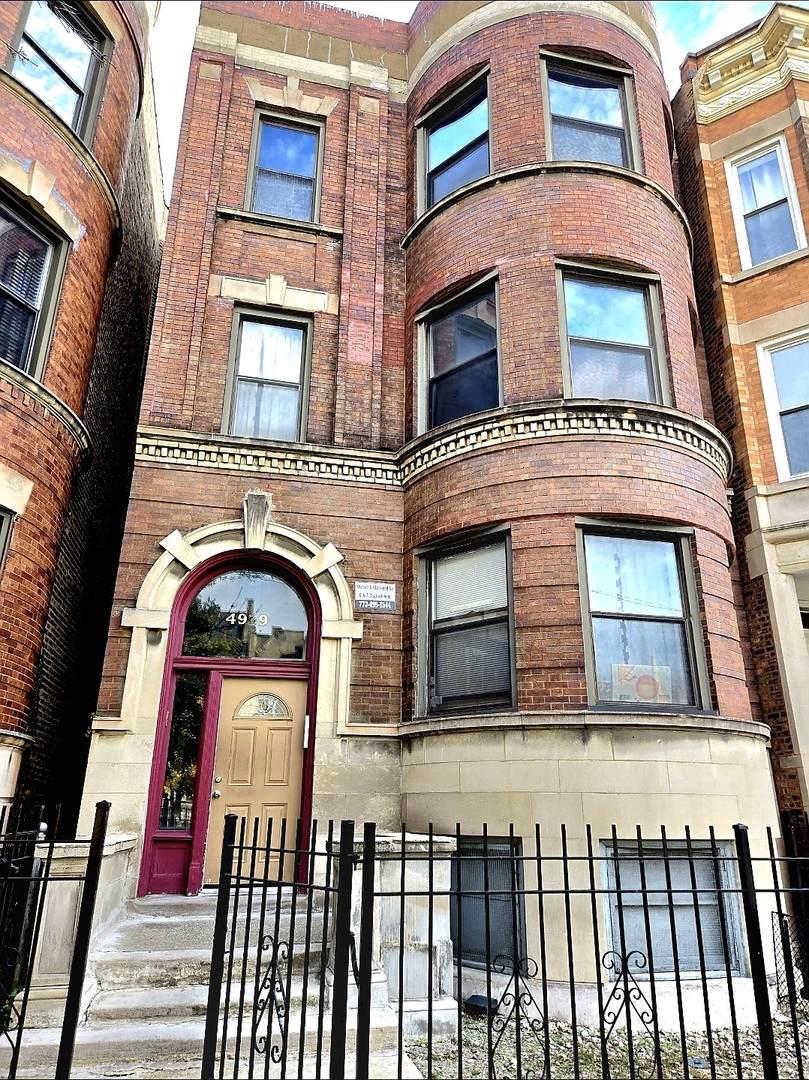 4939 Vincennes Avenue - Photo 1