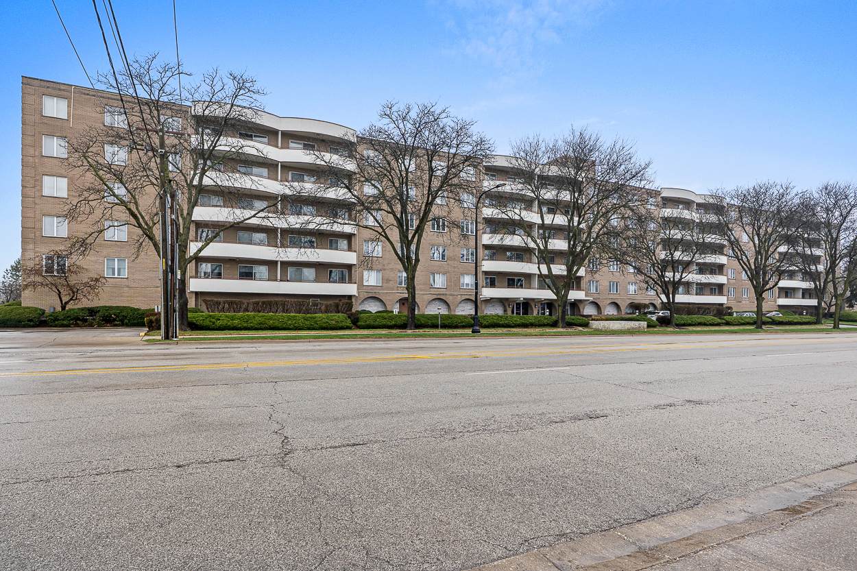 6400 Cicero Avenue - Photo 1