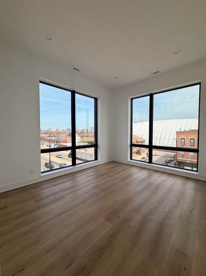 1320 Ashland Avenue - Photo 1