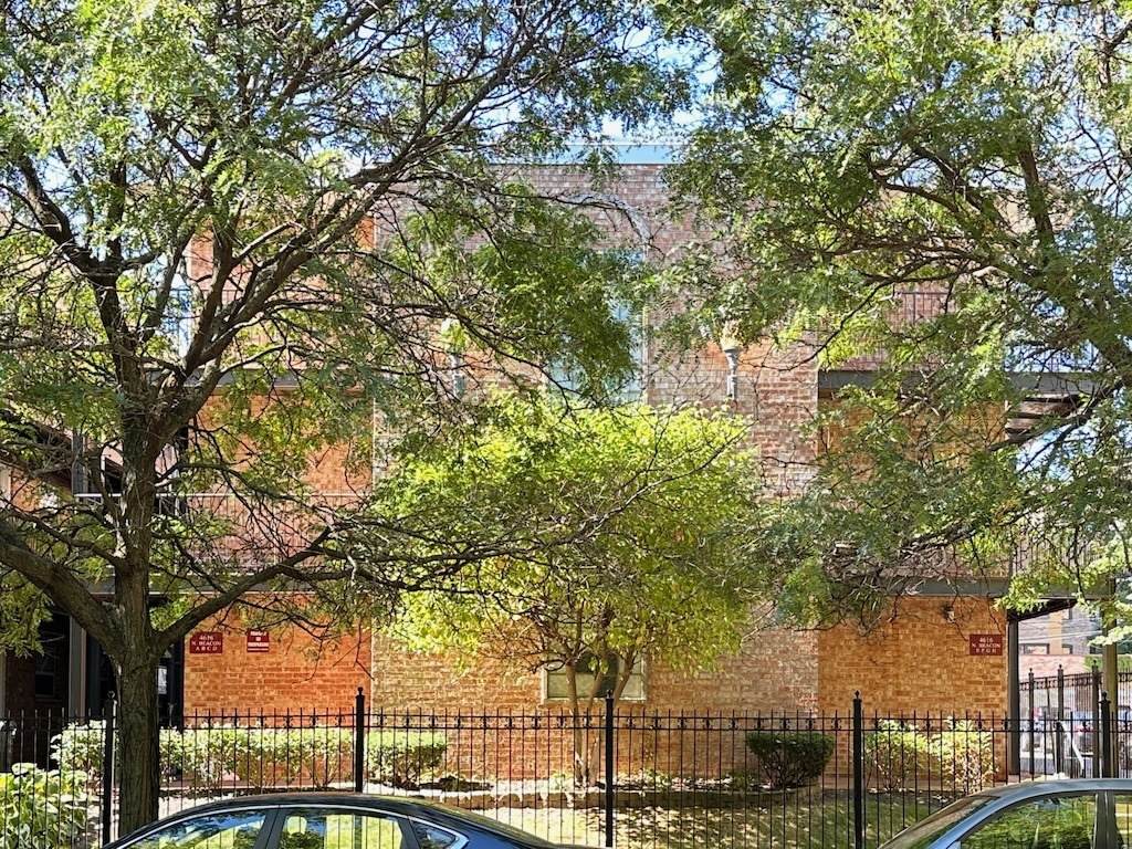 4616 Beacon Street - Photo 1