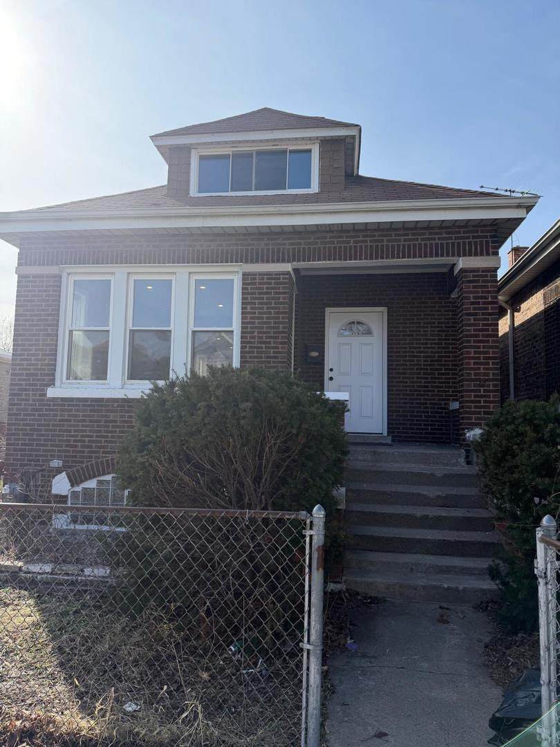 10426 Calhoun Avenue - Photo 1