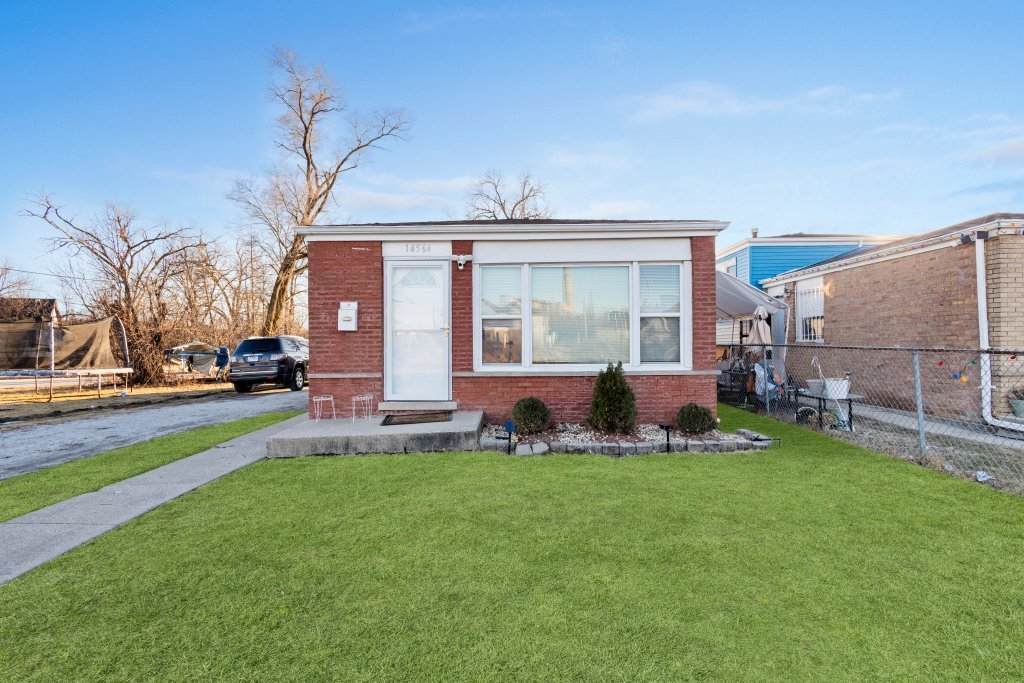 14564 Spaulding Avenue - Photo 1