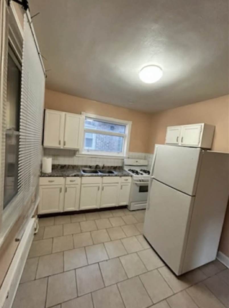 5048 Henderson Street - Photo 1