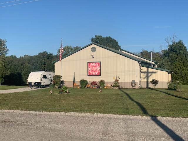 1400 Duquoin Street - Photo 1