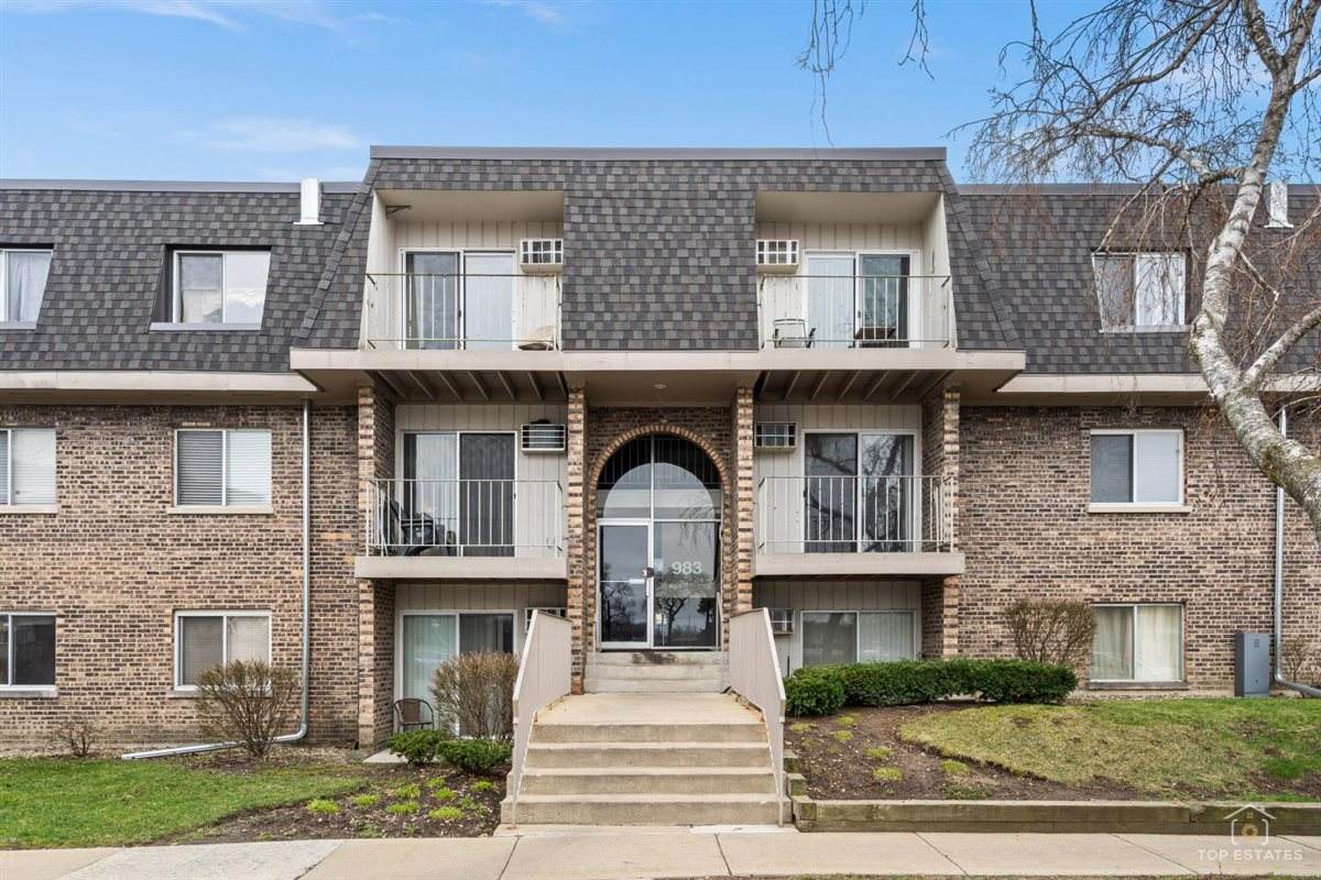 983 Crimson Court - Photo 1