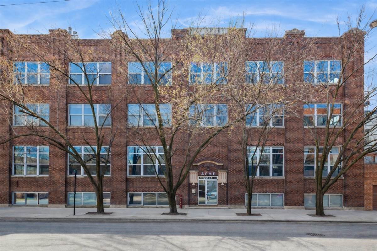 2201 Wabansia Avenue - Photo 1