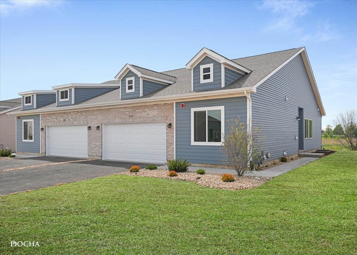 3995 Shoeger Drive - Photo 1