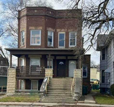 109 Center Street - Photo 1