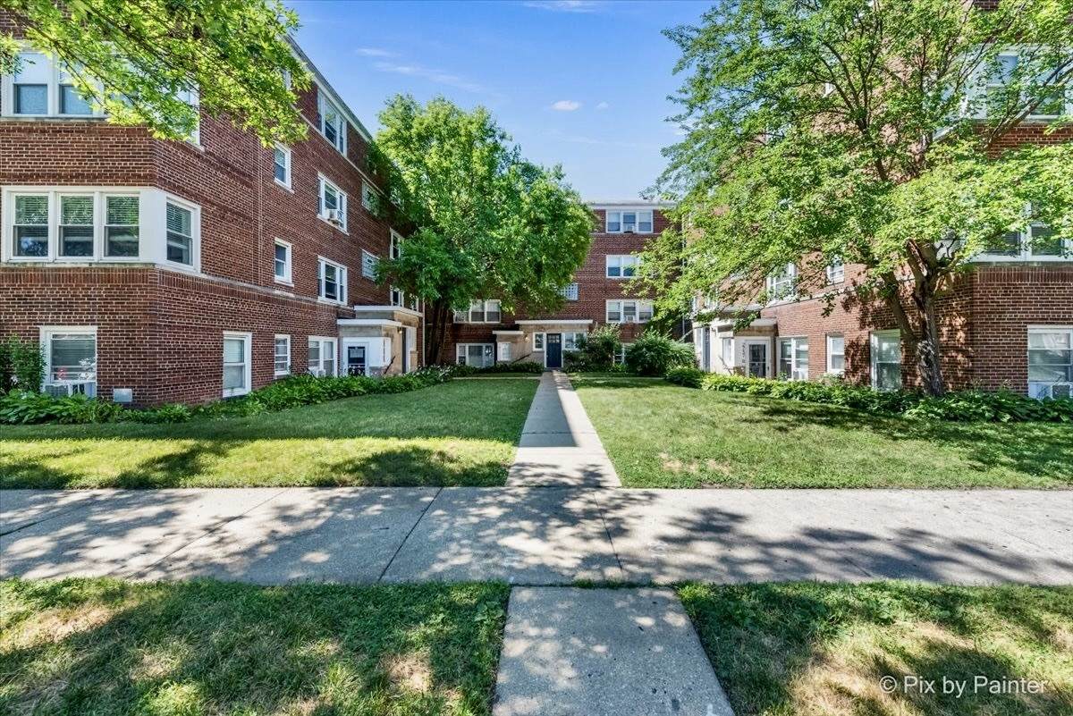 2729 Berwyn Avenue - Photo 1