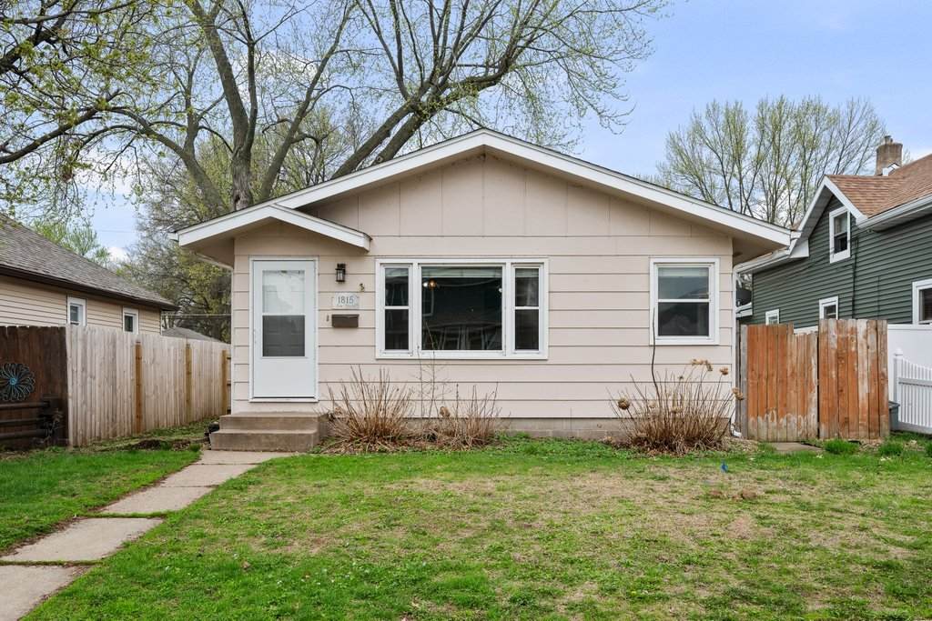1815 Cody Street - Photo 1