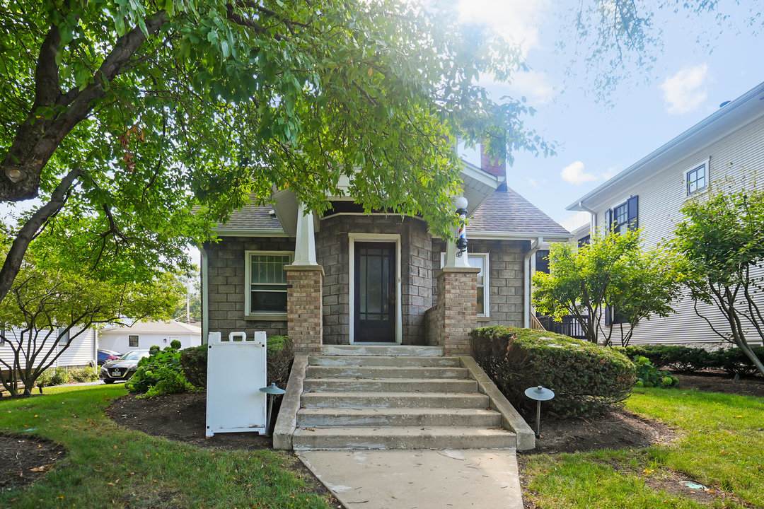 610 Washington Street - Photo 1