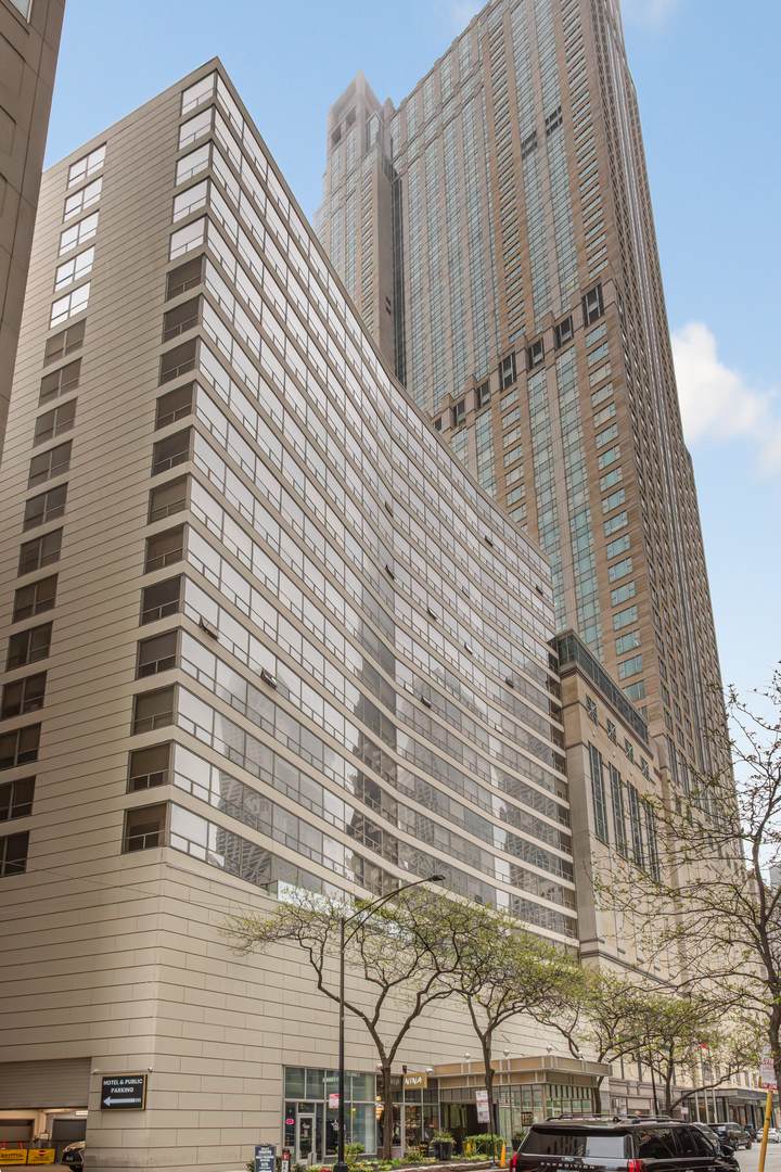 110 Delaware Place - Photo 1